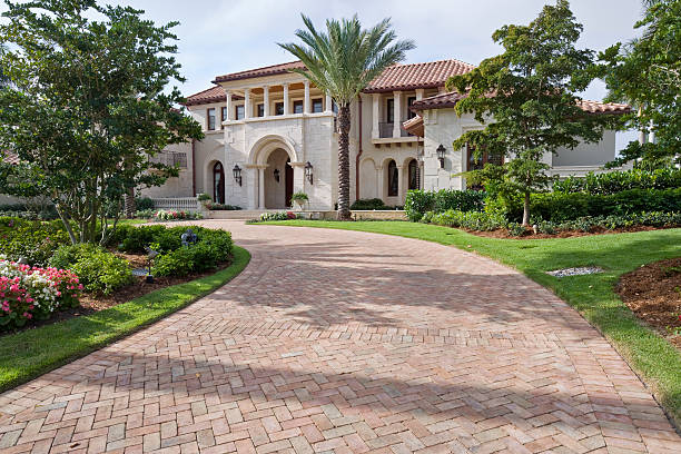 Best Driveway Paving Contractor  in Crossett, AR
